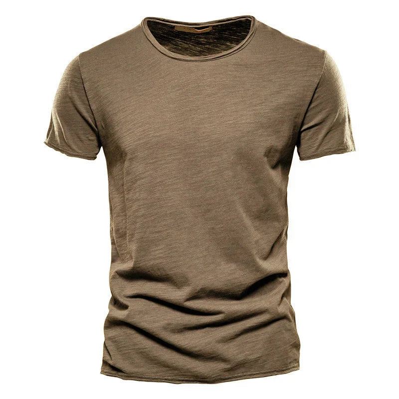 Luftig herr t-shirt för sommaren - mångsidig och avslappnad passform