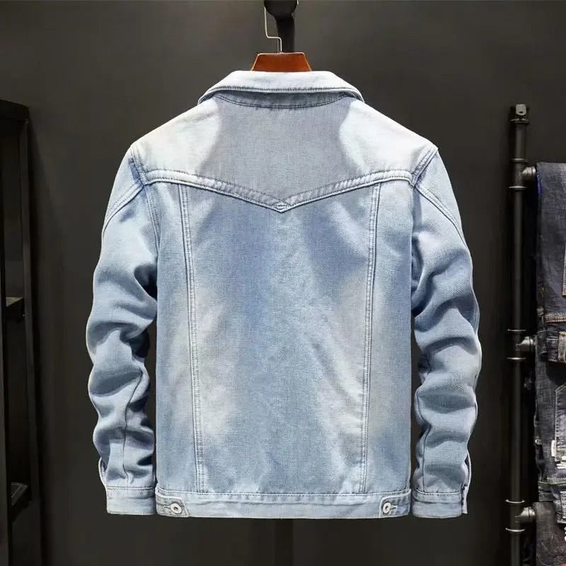 Mans denimjacka – stilren och mångsidig året runt